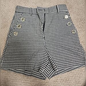 Zara Women's Black and White Houndstooth Shorts